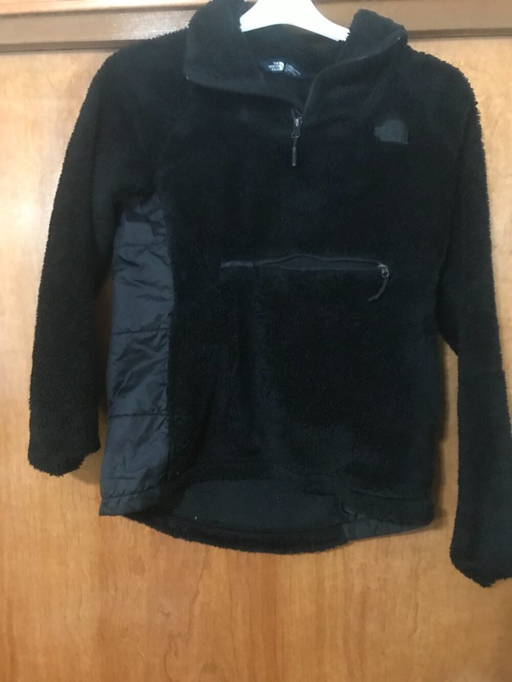 The North Face Women's Small Black Sherpa Pullover Kangaroo Pouch Pockets